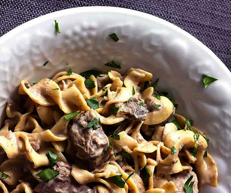 10 Easy Crockpot Recipes and Meals for Family Dinner: Beef Stroganoff